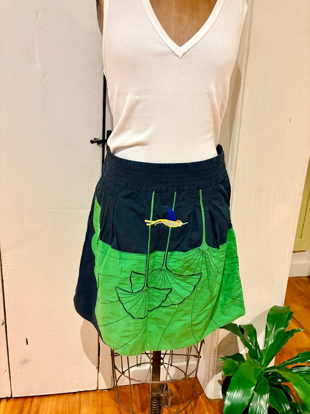 Vintage Anthropologie “Ginkgo & Hummer skirt” size 4